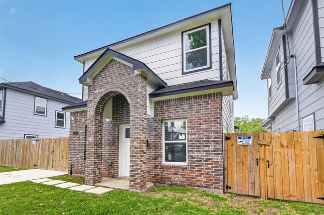 property at 9009 Hilda St