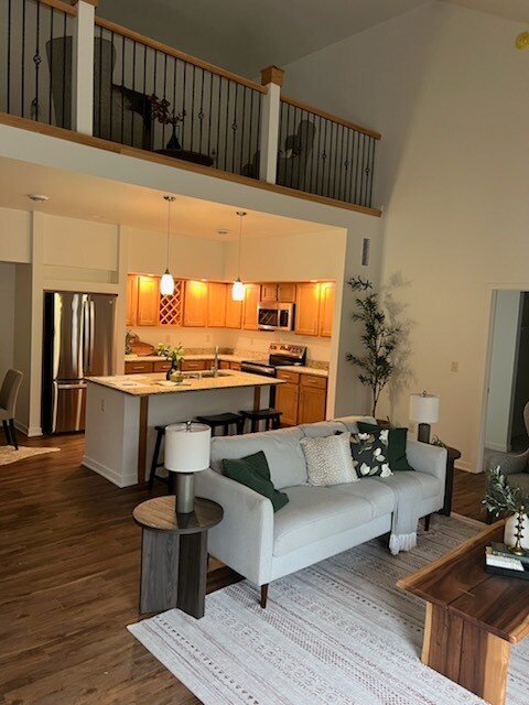 2701 Pond Dr in St. Francis, WI - Building Photo