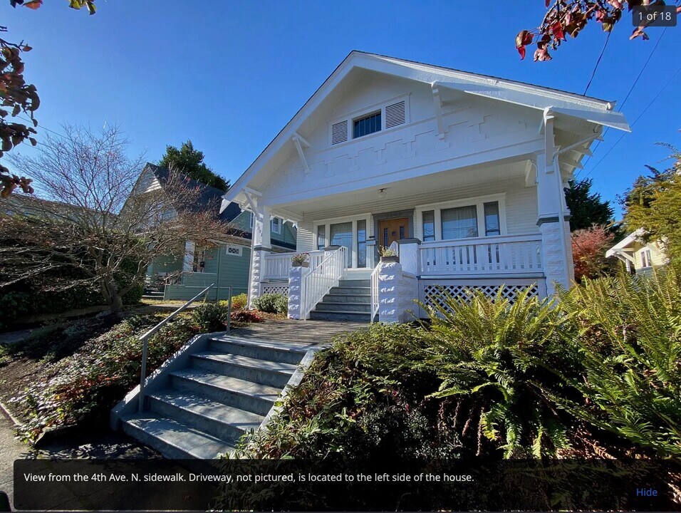 2207 4th Ave N in Seattle, WA - Foto de edificio