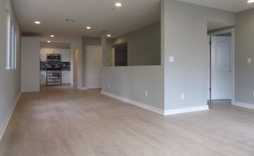 627 N Mariposa Ave in Los Angeles, CA - Foto de edificio - Building Photo