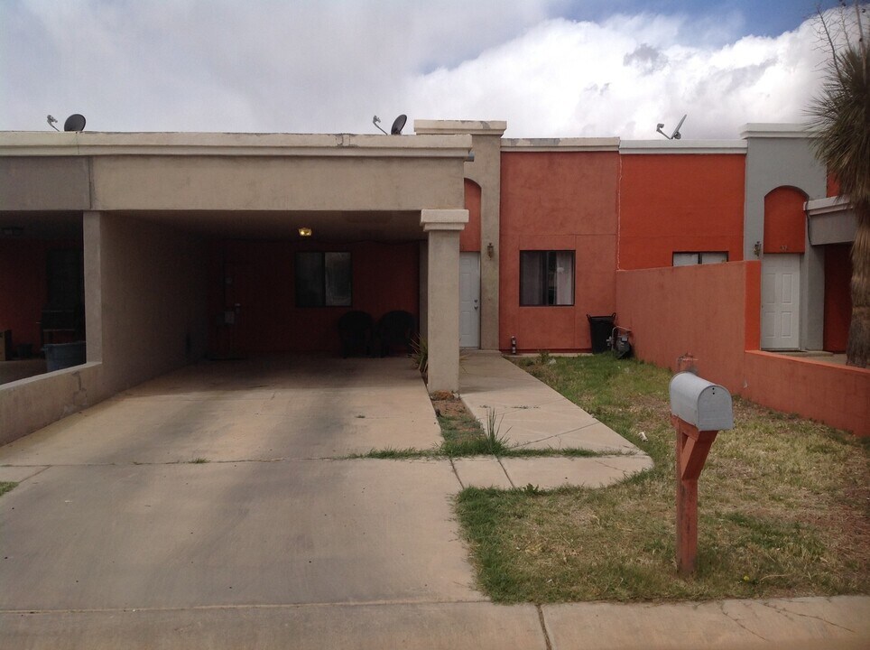 430 N Christine Ave in Douglas, AZ - Building Photo