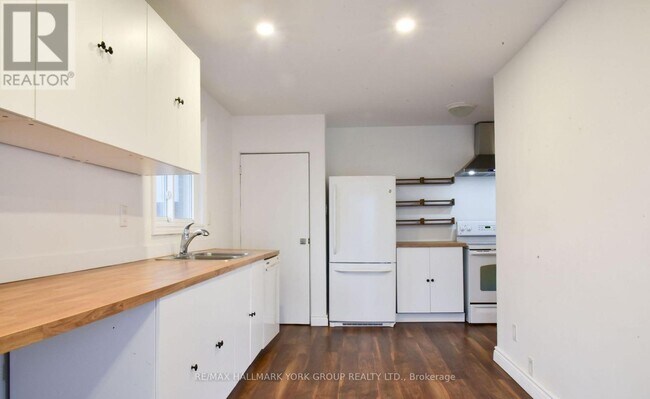 181 Penn Ave in Newmarket, ON - Building Photo - Building Photo