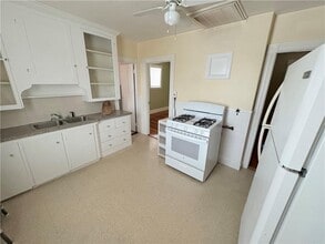 293 Sutton Ave in East Providence, RI - Building Photo - Building Photo