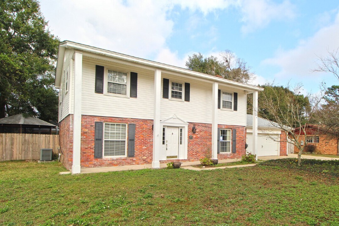 4206 Lynn Ora Dr in Pensacola, FL - Building Photo