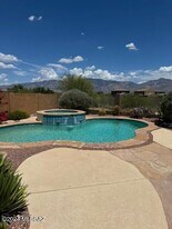 13494 N Atalaya Way in Oro Valley, AZ - Building Photo