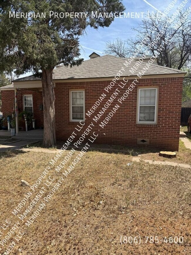 1613 Ave Y in Lubbock, TX - Building Photo - Building Photo