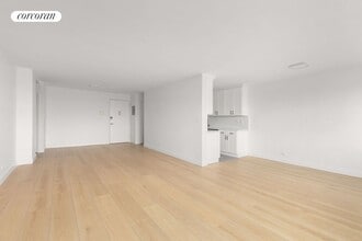 135 Ocean Pkwy in Brooklyn, NY - Building Photo - Building Photo