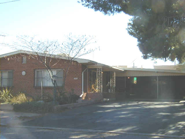 3920 E Monte Vista Dr in Tucson, AZ - Foto de edificio