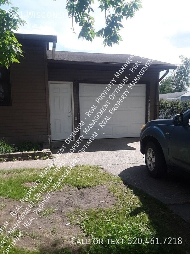 821 Wisconsin Ave in Breckenridge, MN - Building Photo - Building Photo