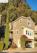 4338 Terrabella Way in Oakland, CA - Building Photo