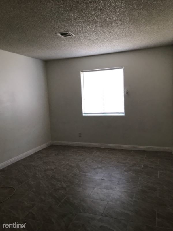 6936 Kepler Dr in Las Vegas, NV - Building Photo - Building Photo