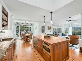 21 Elm Ave in Kentfield, CA - Building Photo