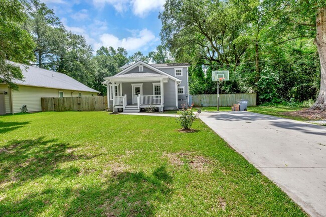 7022 Orvin St in North Charleston, SC - Building Photo - Building Photo