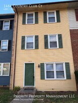 1464 Country Club Ct in Harrisonburg, VA - Building Photo