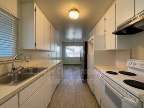 6 Begonia Ln in Chico, CA - Building Photo - Building Photo