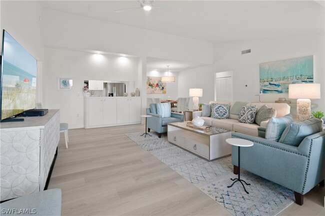 784 Willowbrook Dr in Naples, FL - Building Photo - Building Photo