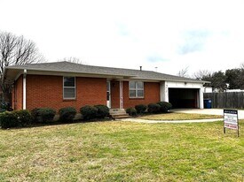 509 W Main St in Allen, TX - Building Photo