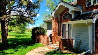 3961 S Carson St in Aurora, CO - Building Photo