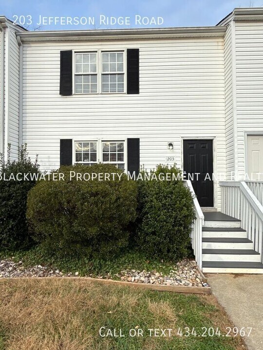 203 Jefferson Ridge Rd in Forest, VA - Building Photo