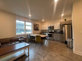 1314 N Front St, Unit 3