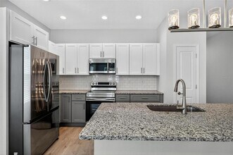 8 Squire Ct in Palm Coast, FL - Building Photo - Building Photo