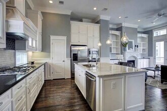 2115 Bidwell Dr in Houston, TX - Building Photo - Building Photo