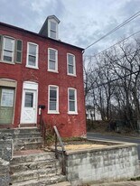 855 Lancaster Ave in Columbia, PA - Building Photo