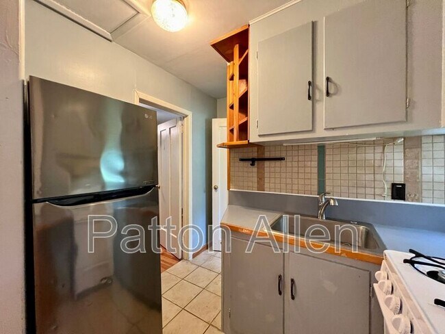 105 Edwin Pl in Asheville, NC - Building Photo - Building Photo