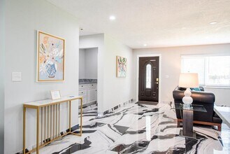 6819 11th Ave NW in Bradenton, FL - Building Photo - Building Photo