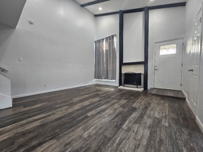 2102 Via Corona in Carrollton, TX - Building Photo - Building Photo