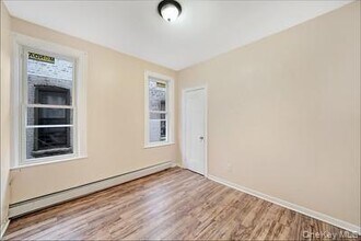 32-48 84th St-Unit -2nd floor in Queens, NY - Building Photo - Building Photo