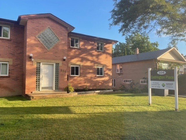 104 Codrington St