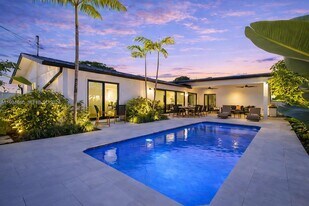 3540 NE 28th Ave in Lighthouse Point, FL - Building Photo