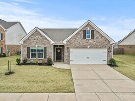 13857 Hickory Brk Rd in Athens, AL - Building Photo