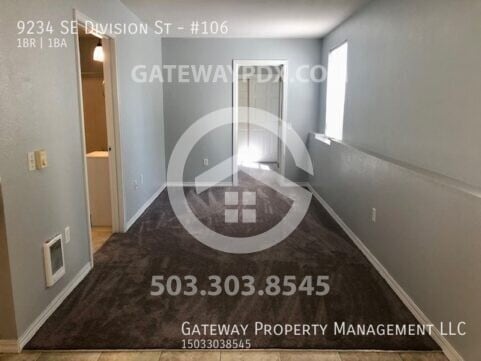 9234 SE Division St in Portland, OR - Building Photo - Building Photo