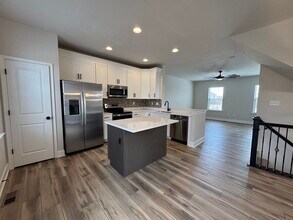 22 Katelyn Dr in New Oxford, PA - Building Photo - Building Photo