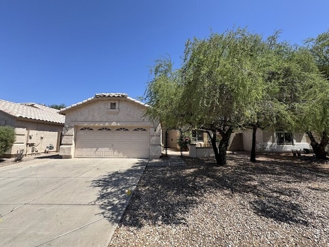 10741 W Granada Rd in Avondale, AZ - Building Photo - Building Photo