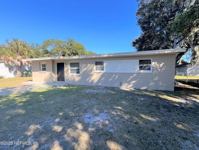 8931 Devonshire Blvd in Jacksonville, FL - Building Photo - Building Photo