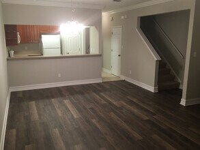 1585 Crescent Hills Dr in Tallahassee, FL - Building Photo - Building Photo