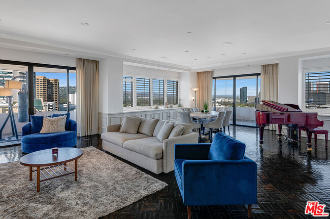 property at 10560 Wilshire Blvd