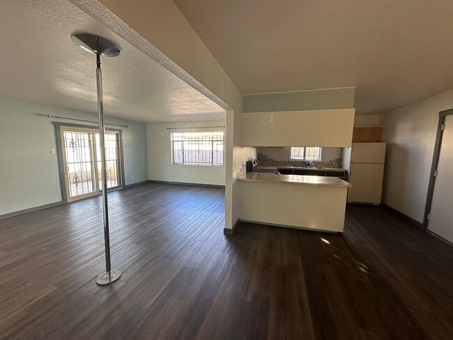 4005 Van Buren St NE in Albuquerque, NM - Building Photo - Building Photo