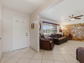 6611 Venetian Dr in Atlantis, FL - Building Photo - Building Photo