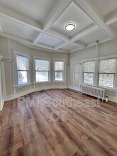 26 Kinney Ave in Norwich, CT - Building Photo - Building Photo