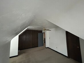 120 S Graham St, Unit 3 in Pittsburgh, PA - Foto de edificio - Building Photo