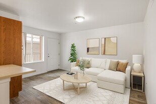 1601 Colorado in Denver, CO - Building Photo