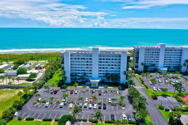 property at 5061 N Hwy A1A