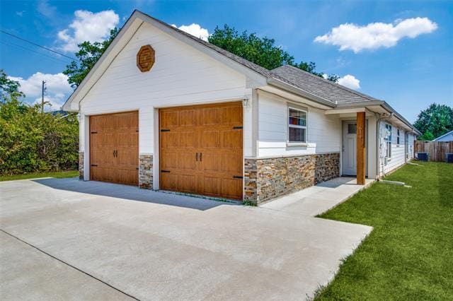 property at 614 E College St