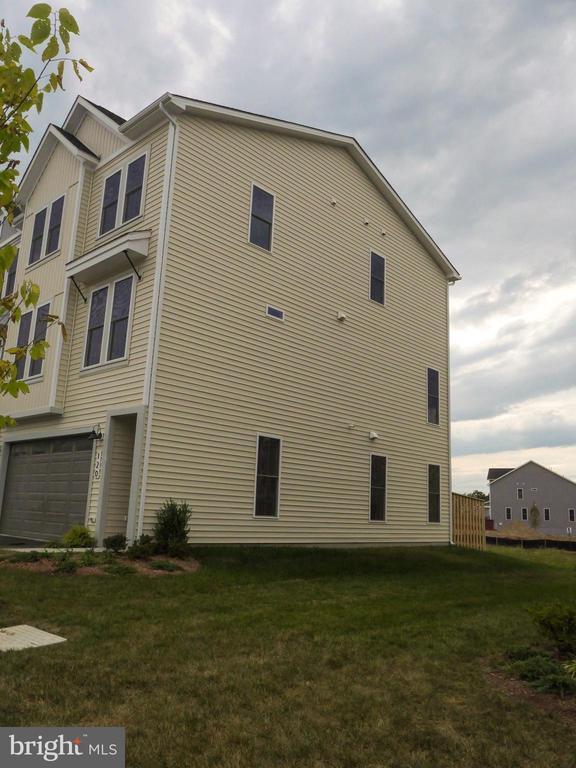 120 Galaxy Pl in Stephenson, VA - Building Photo - Building Photo