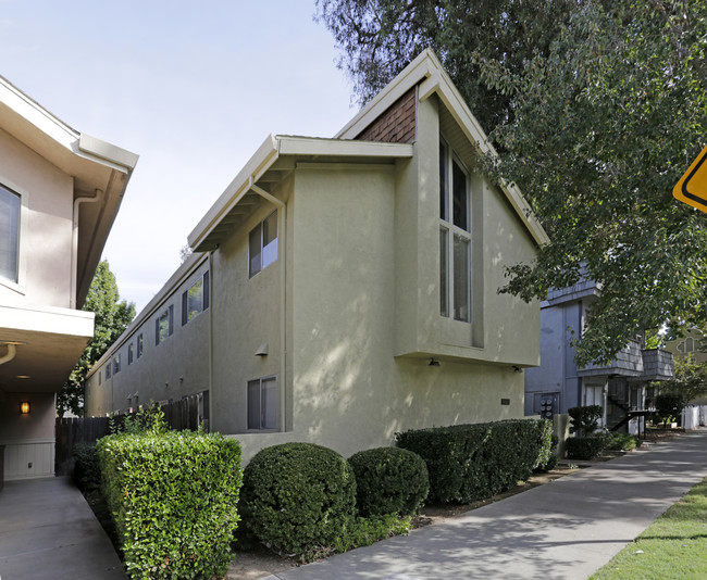 1621 Q St in Sacramento, CA - Building Photo - Building Photo