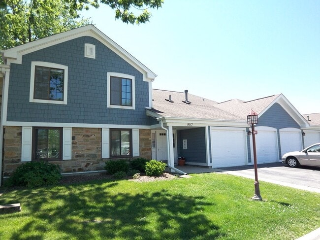 property at 1517 7 Pines Rd